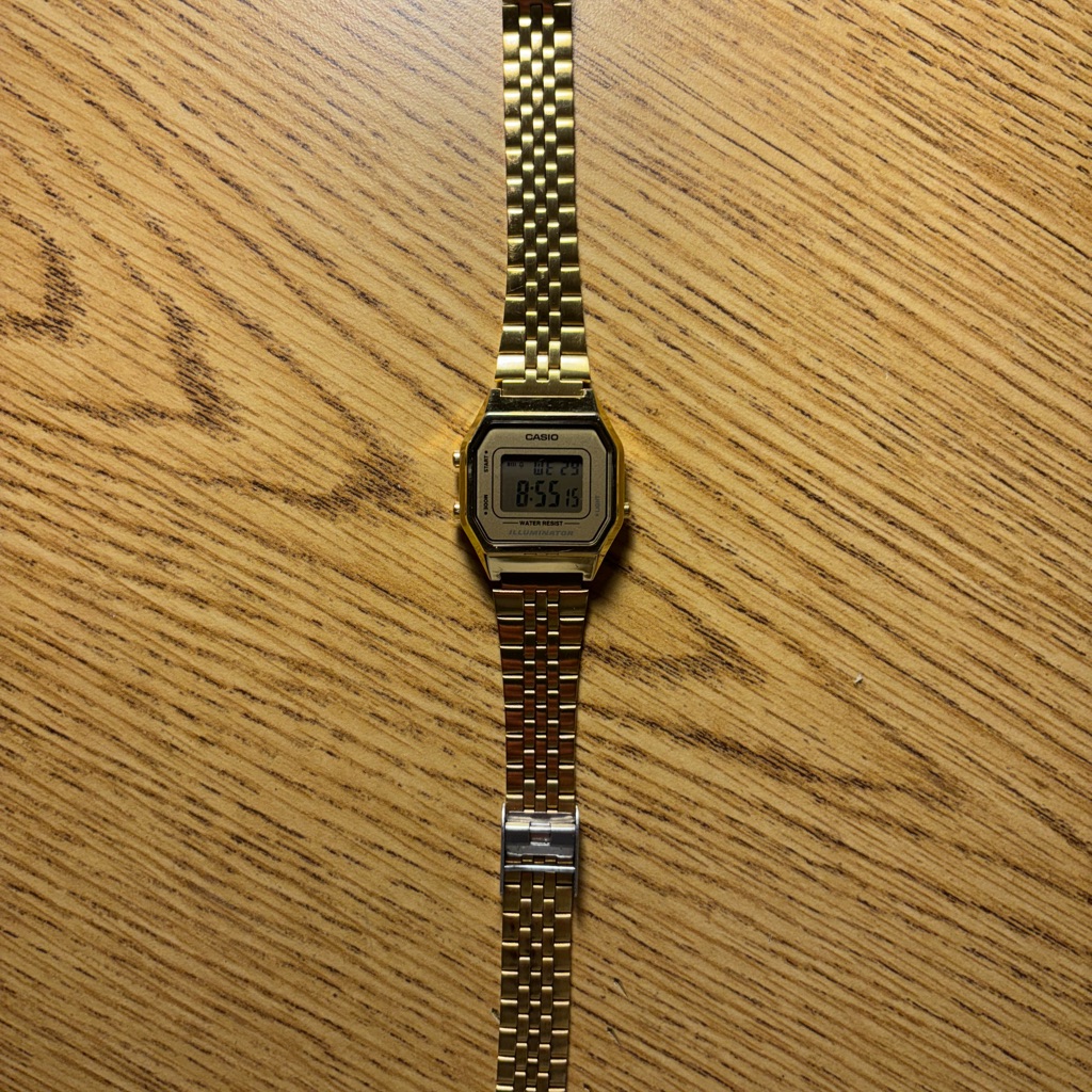Casio GoldTone Digital Timepiece Casio GoldTone Digital Timepiece